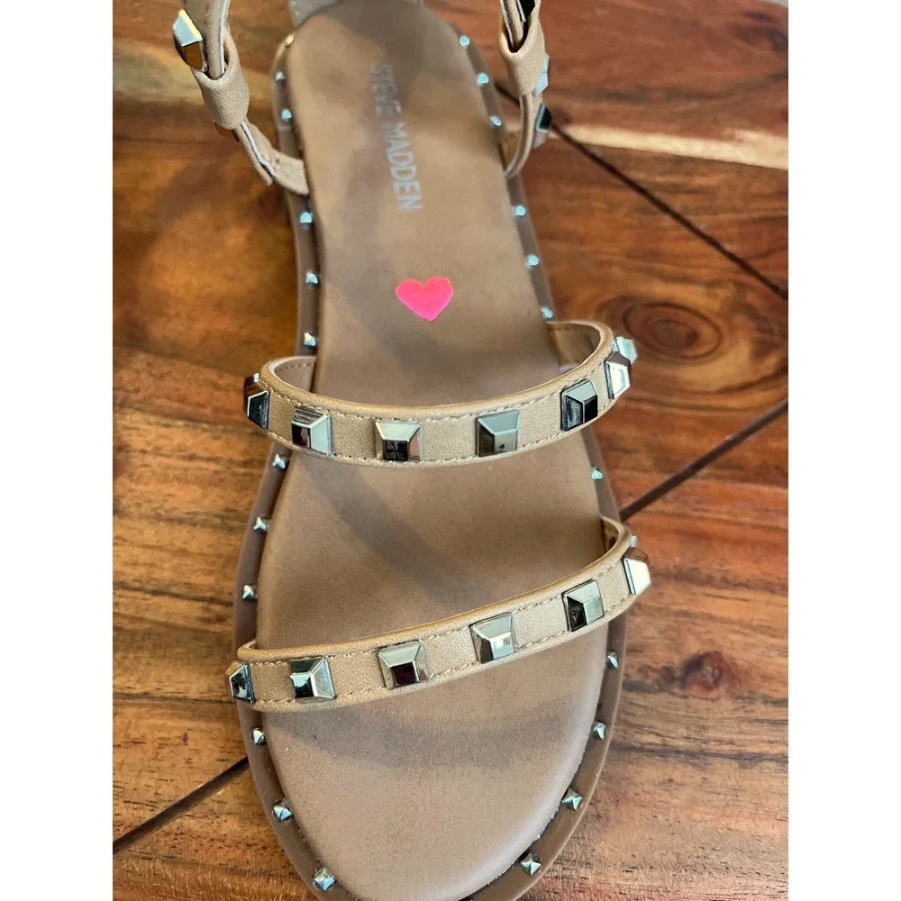 Steve Madden JTRAVEL Tan Studded Gladiator Sandals Girls Size 2‎ NWB